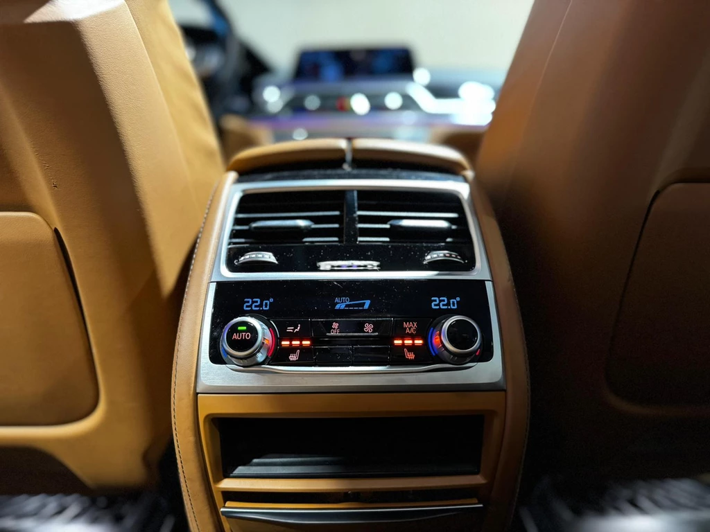 BMW 7 Serie – foto 24