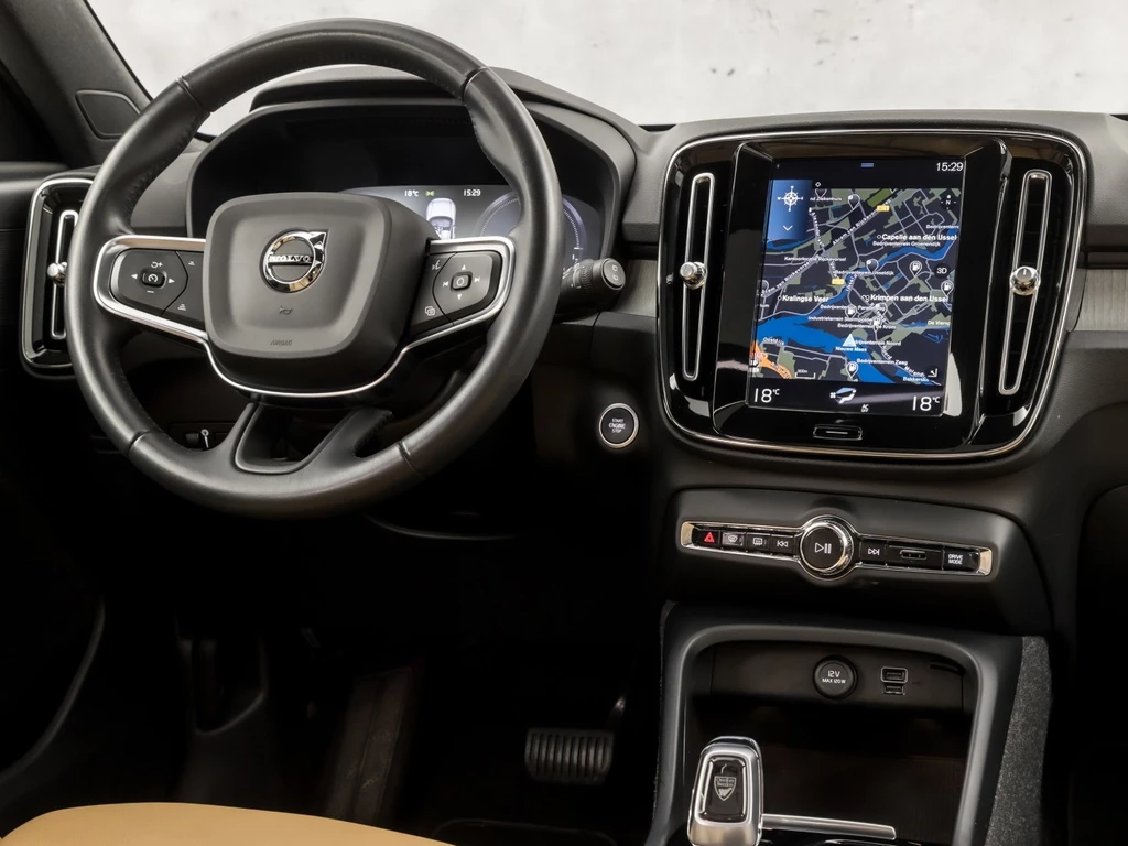 Volvo XC40 – foto 8