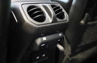 Jeep Wrangler – thumbnail 40