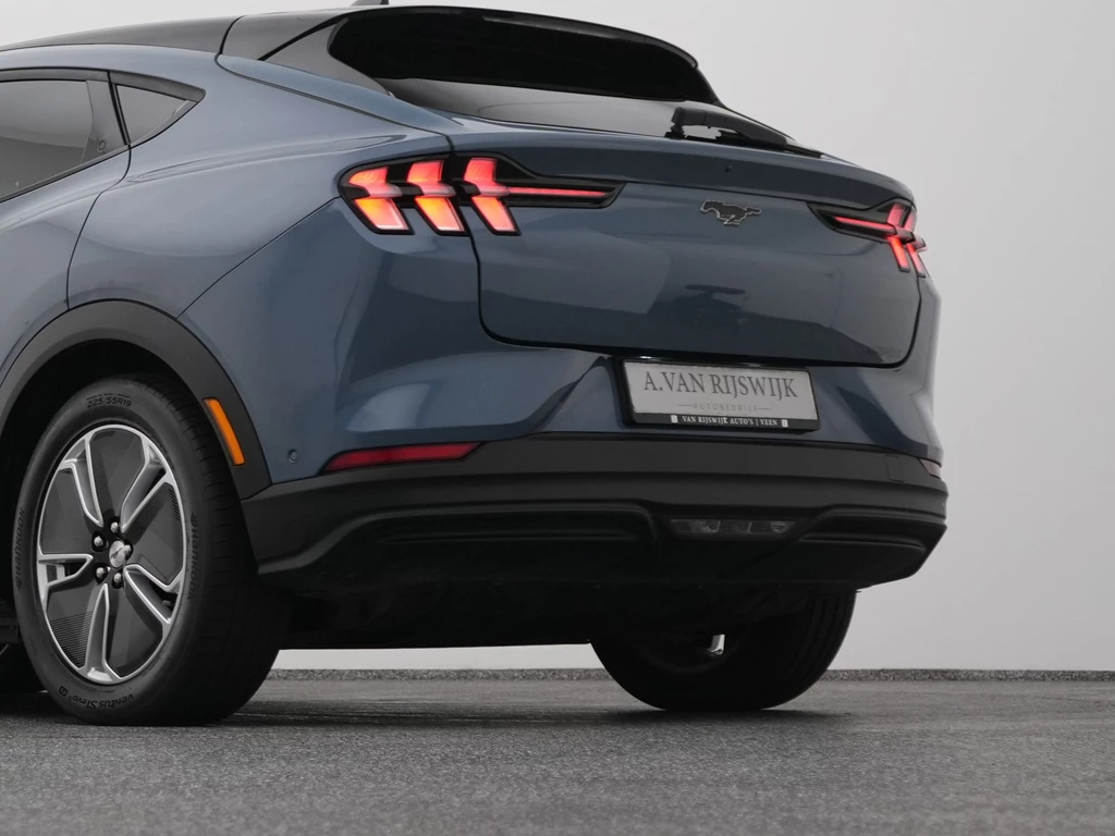 Ford Mustang Mach-E – foto 6