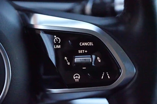 Jaguar I-PACE – thumbnail 22