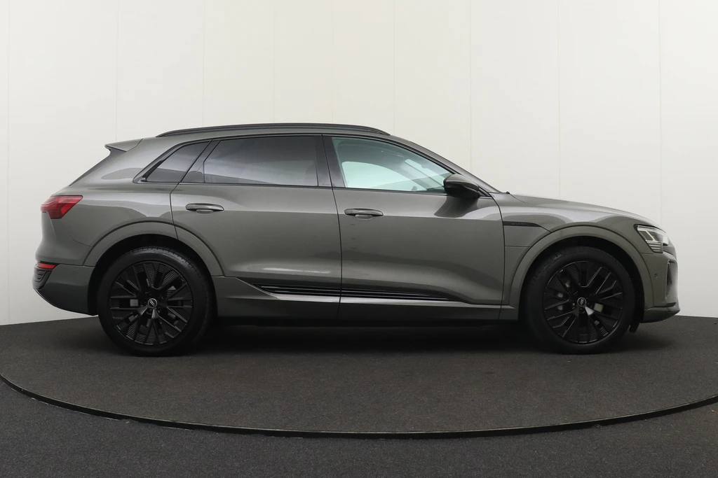 Audi Q8 e-tron – foto 5