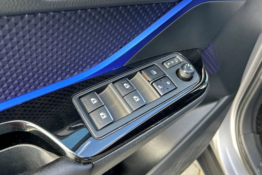 Toyota C-HR – foto 10
