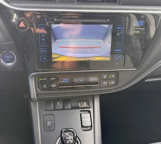 Toyota Auris – thumbnail 11
