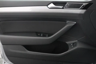 Volkswagen Passat – thumbnail 37