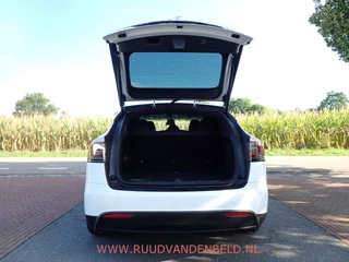 Tesla Model X – thumbnail 32