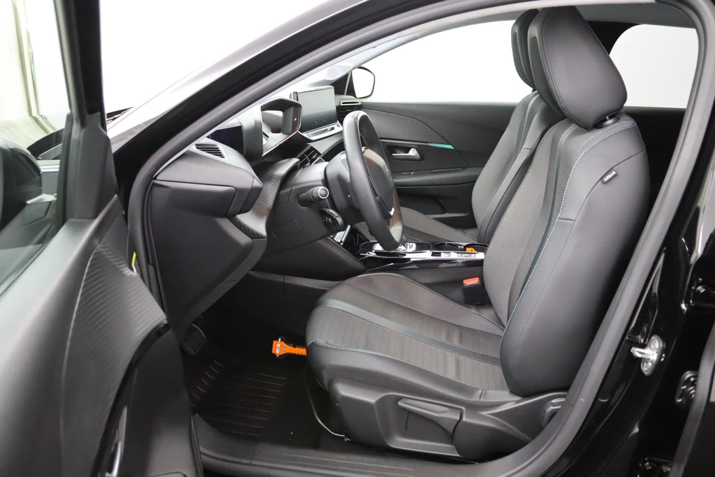 Peugeot e-208 – foto 12