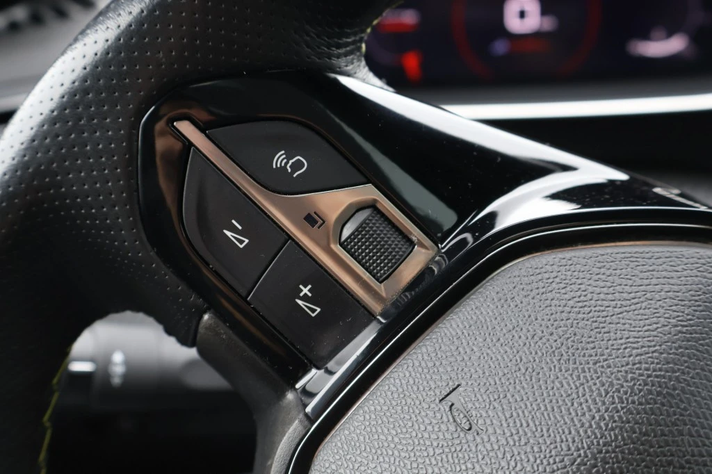Peugeot 208 – foto 54