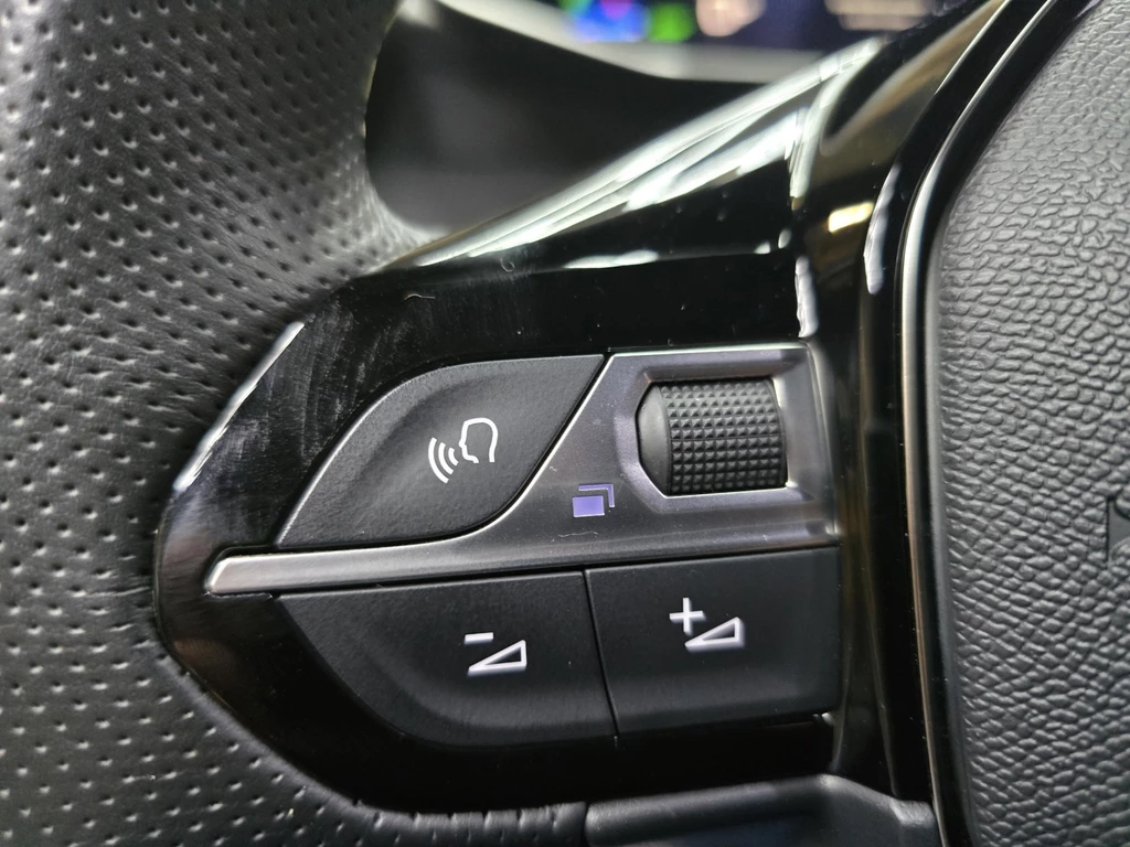 Peugeot e-2008 – foto 15