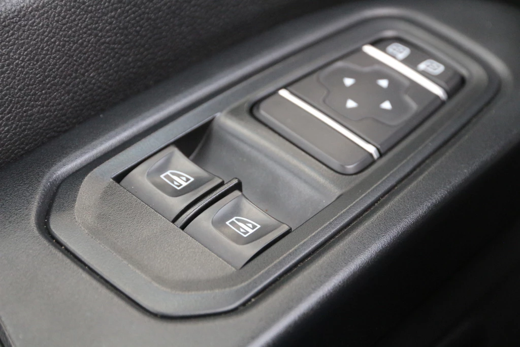 Renault Trafic – foto 18