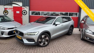 Volvo V60 – thumbnail 1