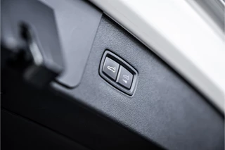Porsche Cayenne – thumbnail 37