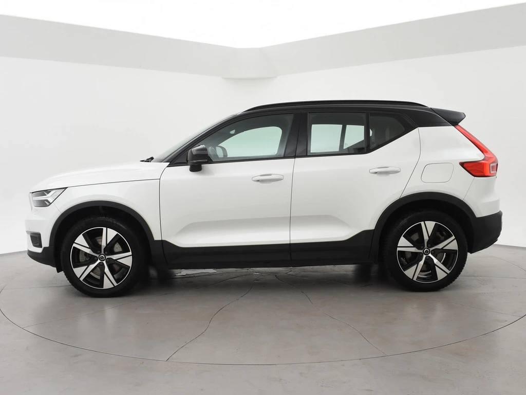 Volvo XC40 – foto 2