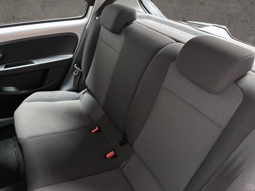 Volkswagen up! – foto 11