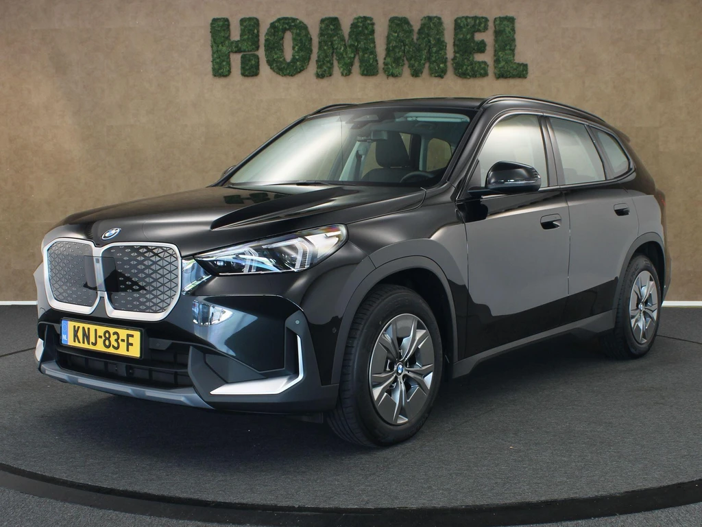 BMW iX1 – foto 1