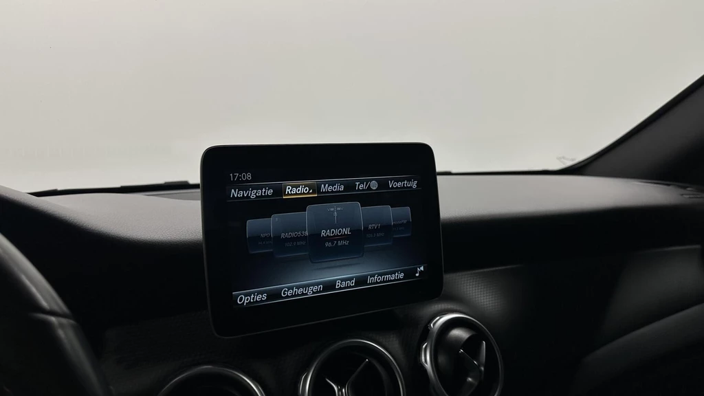 Mercedes-Benz GLA – foto 38
