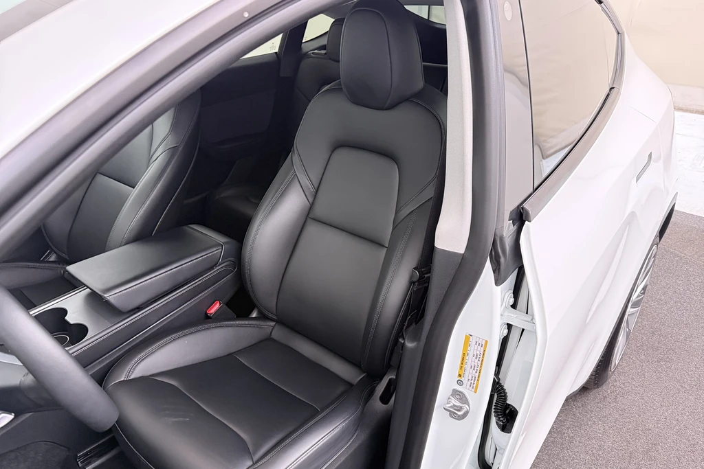Tesla Model Y – foto 10