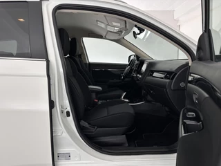 Mitsubishi Outlander – thumbnail 13