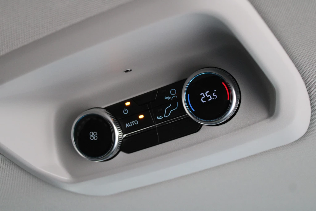 Ford Tourneo Custom – foto 43