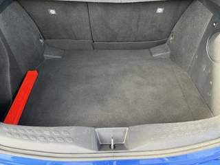 Toyota C-HR – thumbnail 38