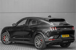 Ford Mustang Mach-E – thumbnail 4