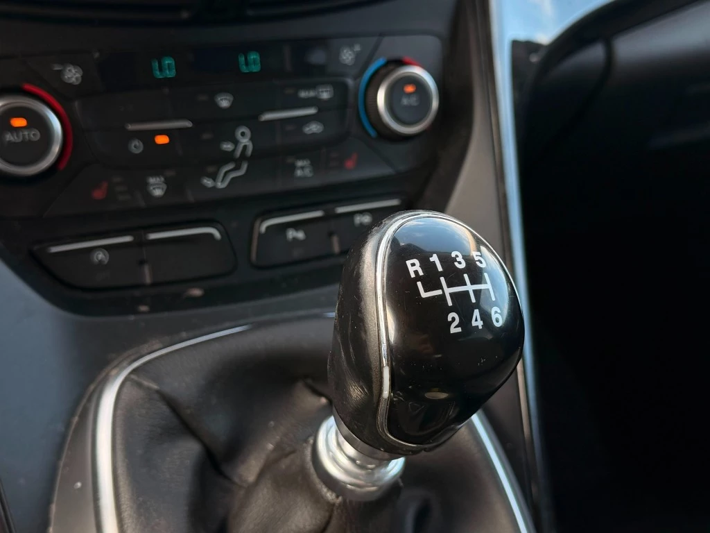 Ford Kuga – foto 12