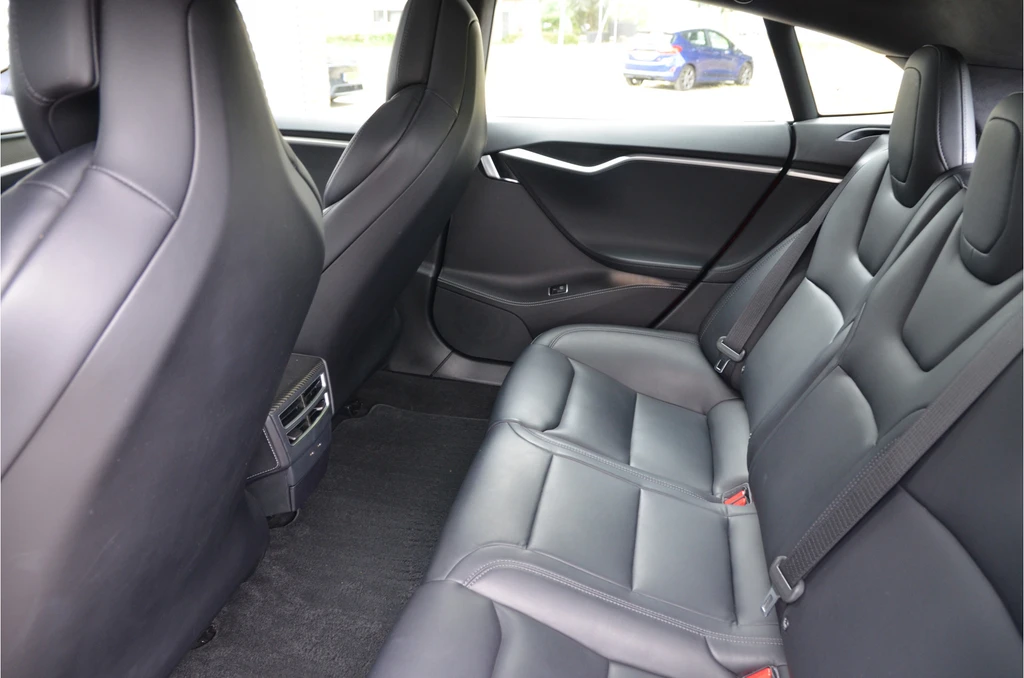 Tesla Model S – foto 12