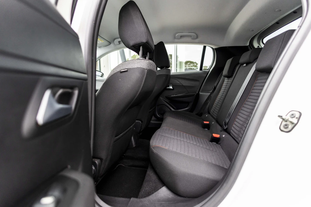 Peugeot 208 – foto 15