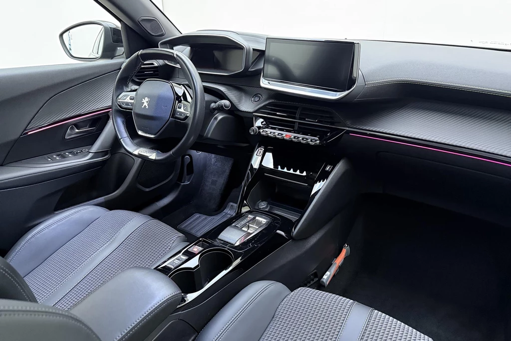 Peugeot e-2008 – foto 15