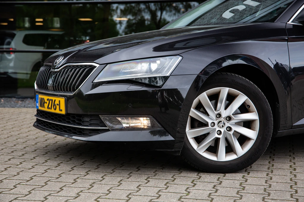 Škoda Superb – foto 8