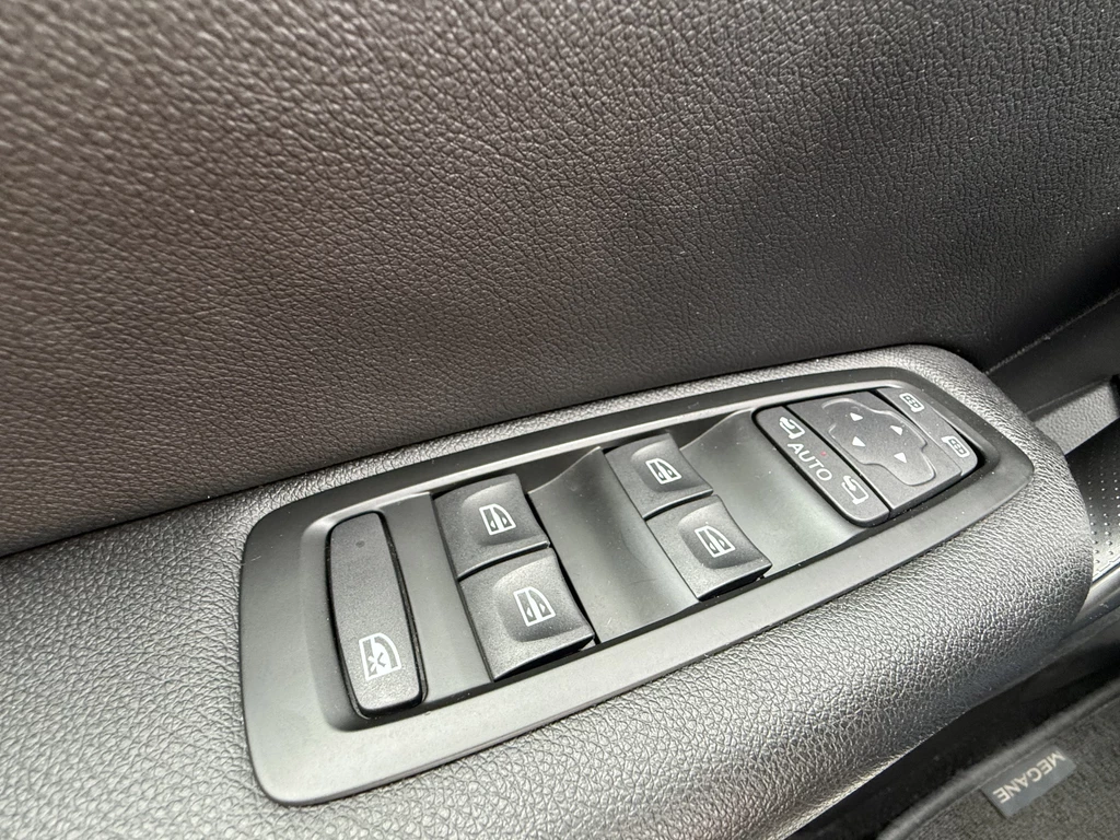 Renault Megane E-Tech – foto 9