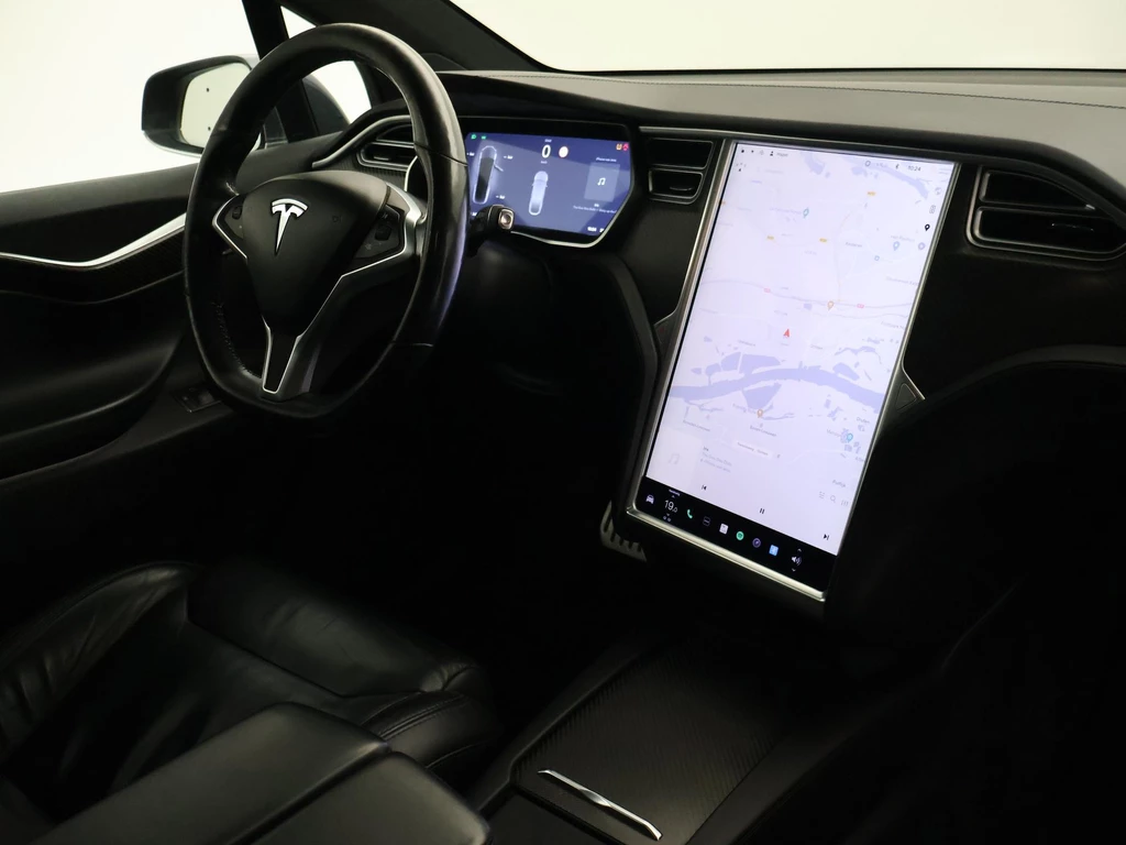 Tesla Model X – foto 17