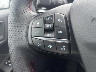 Ford Kuga – thumbnail 12