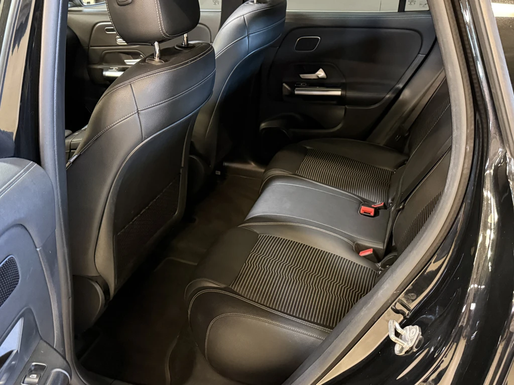 Mercedes-Benz EQA – foto 11