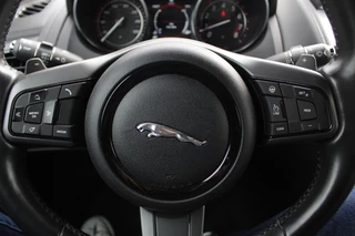 Jaguar F-Type – thumbnail 31