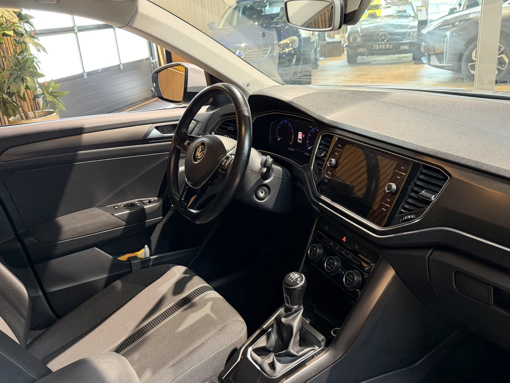 Volkswagen T-Roc – foto 21