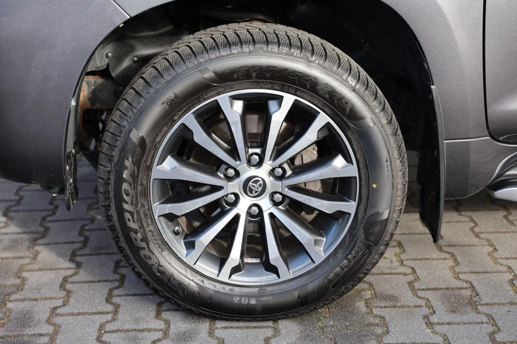 Toyota Land Cruiser – foto 7