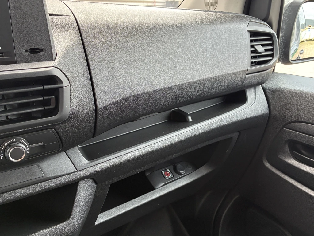 Opel Vivaro – foto 17