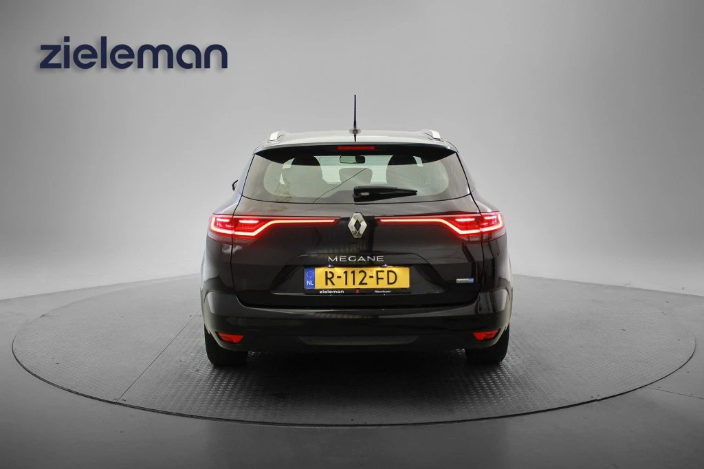 Renault Megane E-Tech – foto 4