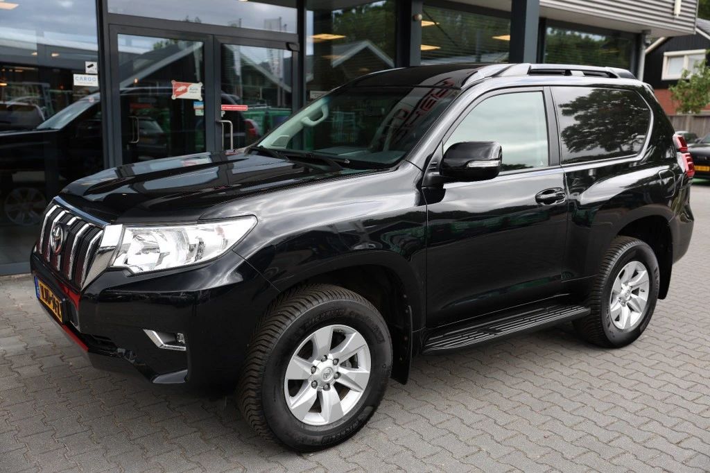 Toyota Land Cruiser – foto 2