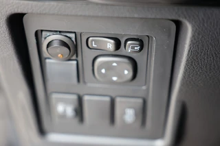 Toyota Land Cruiser – thumbnail 18