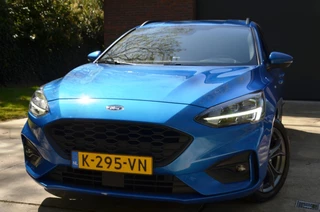 Ford Focus – thumbnail 2