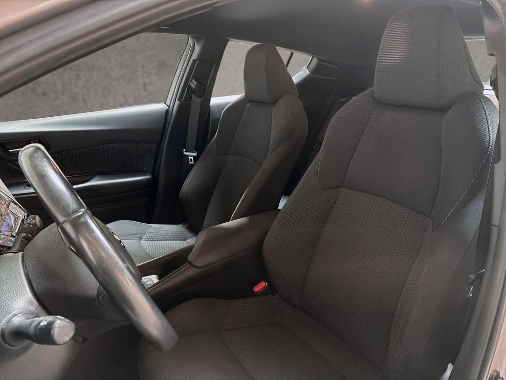 Toyota C-HR – foto 12