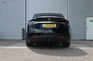 Tesla Model X – thumbnail 4