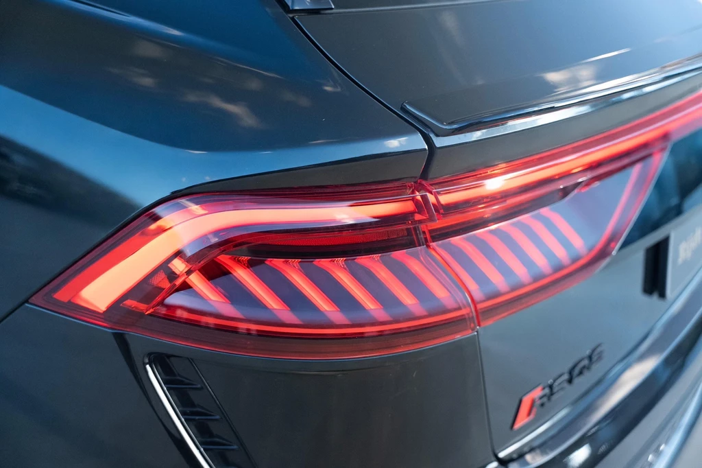 Audi RSQ8 – foto 15
