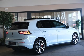 Volkswagen Golf – thumbnail 4