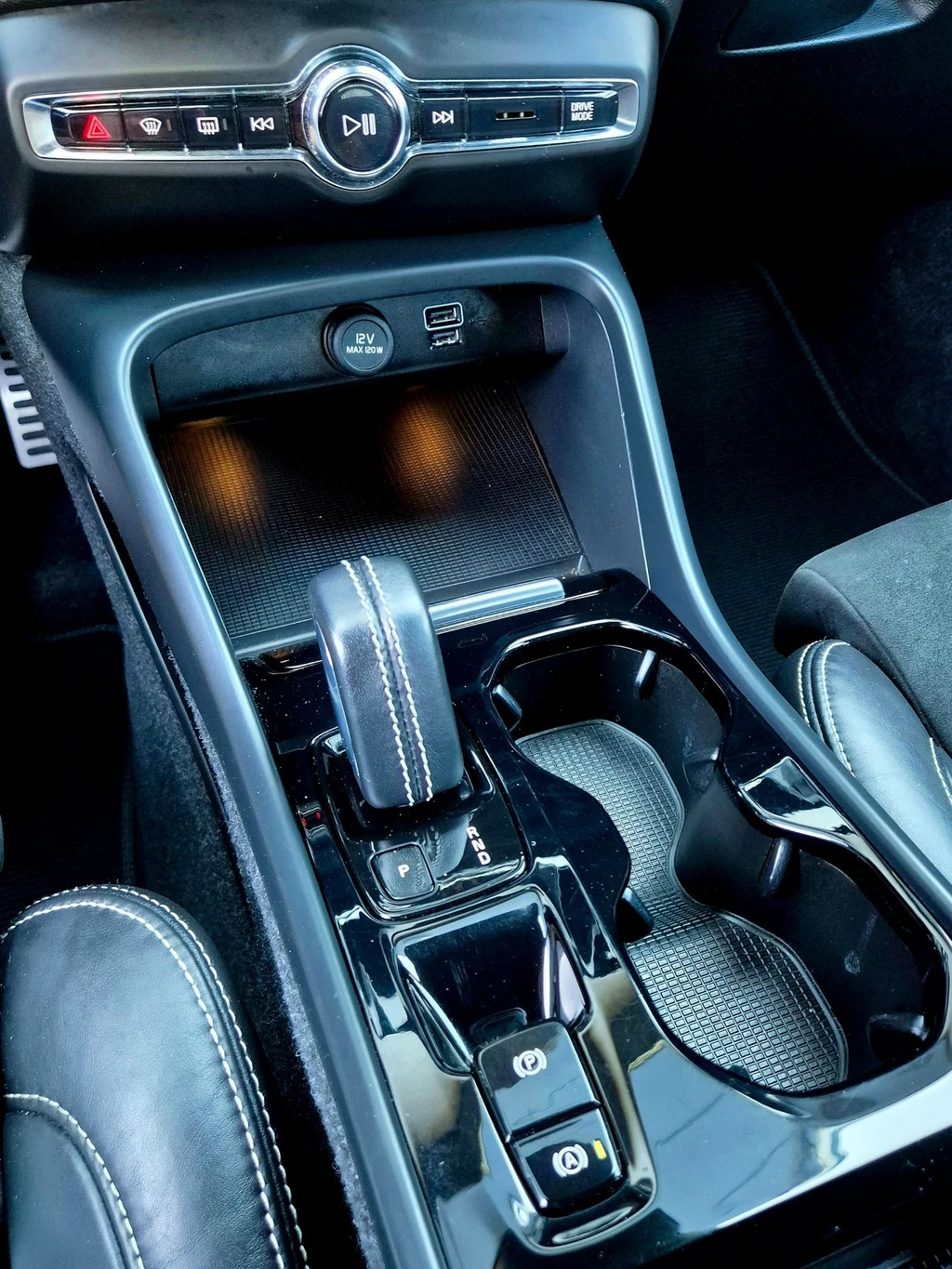 Volvo XC40 – foto 28