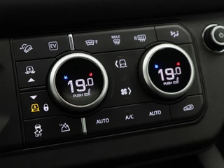 Land Rover Defender – thumbnail 45
