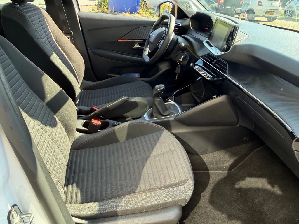 Peugeot 208 – foto 20