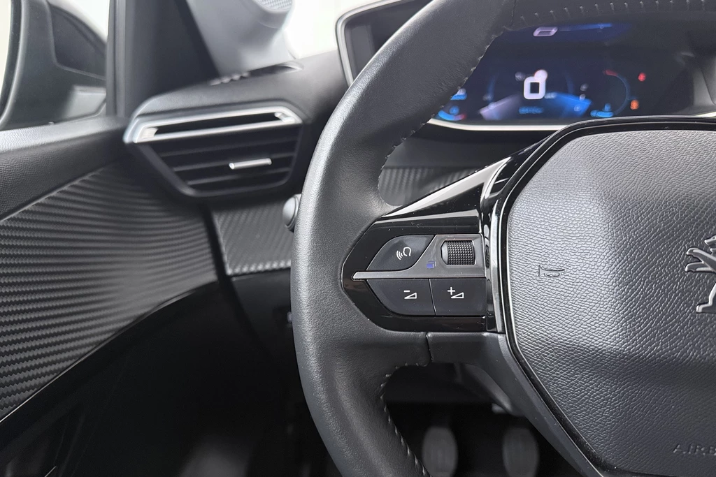 Peugeot 208 – foto 16